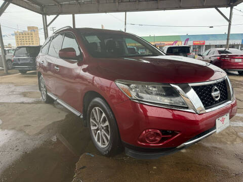 2014 Nissan Pathfinder for sale at EAGLE AUTO SALES in Corsicana TX