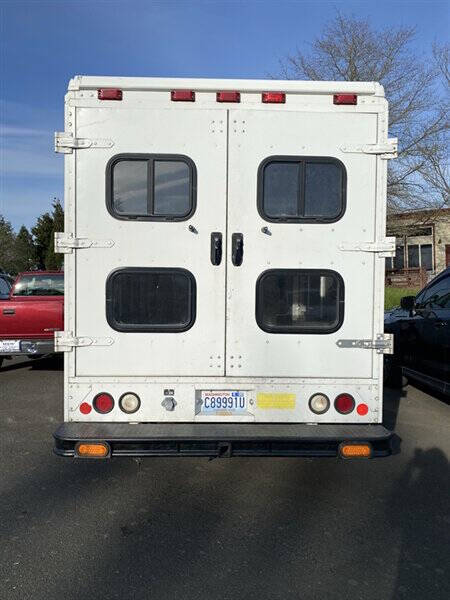 2011 Ford E-Series E-350 SD