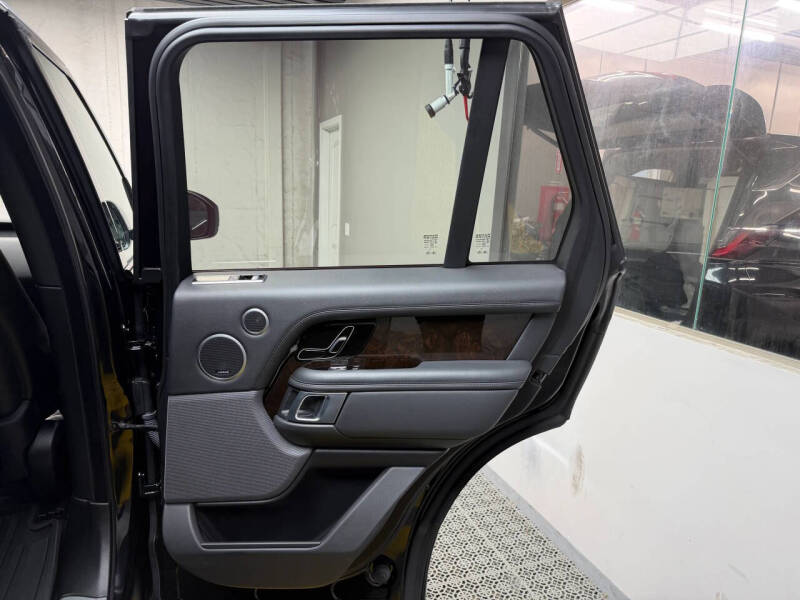 2020 Land Rover Range Rover P525 HSE