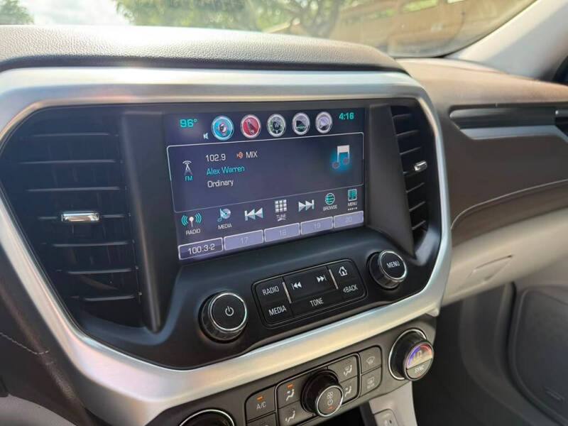 2017 GMC Acadia SLT-2