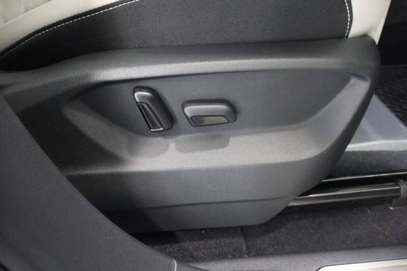 2024 Volkswagen Atlas Cross Sport SEL Premium R-Line 4Motion