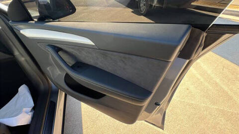 2025 Tesla Model Y Long Range