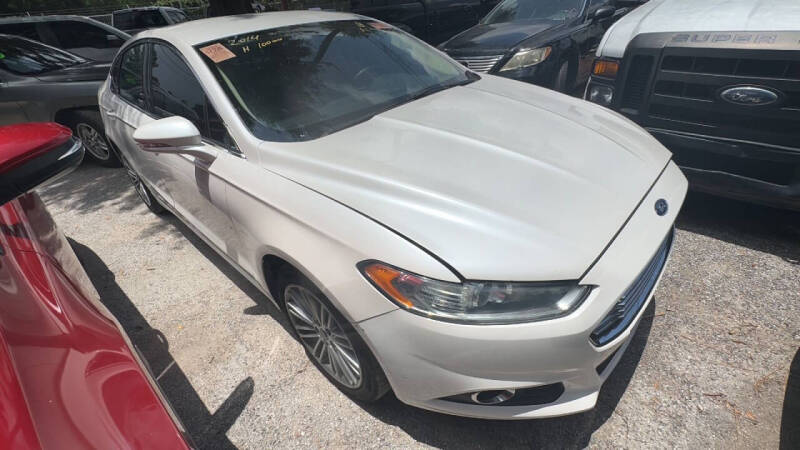 2014 Ford Fusion SE