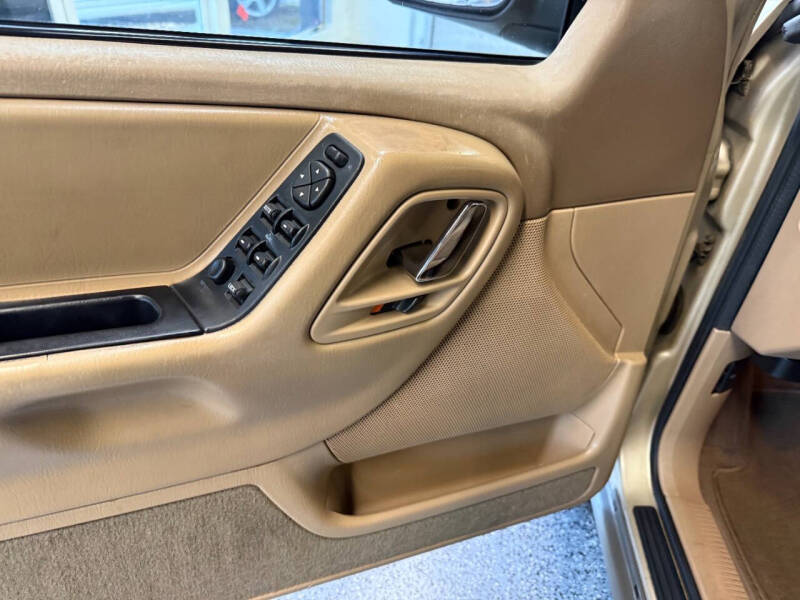 2000 Jeep Grand Cherokee Laredo