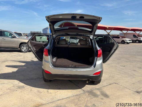 2015 Hyundai Tucson SE