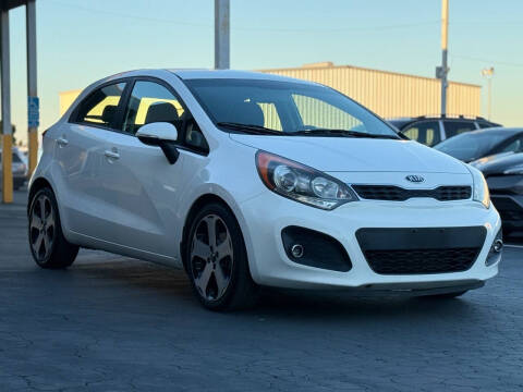 2013 Kia Rio 5-Door SX