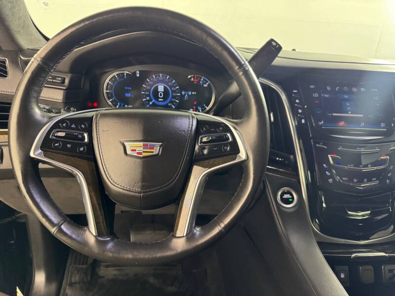 2018 Cadillac Escalade Platinum