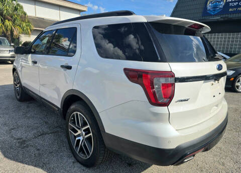 2017 Ford Explorer Sport