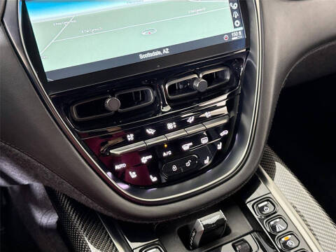 2021 Aston Martin DBX