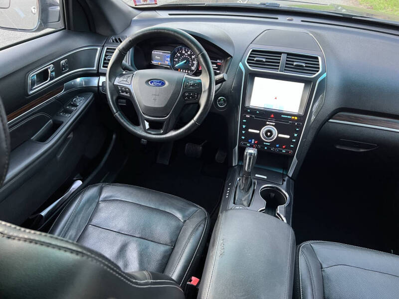 2017 Ford Explorer Limited