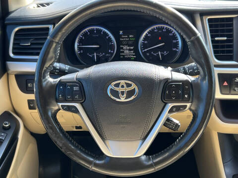 2018 Toyota Highlander Limited Platinum