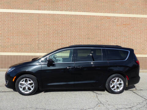 2020 Chrysler Pacifica Touring
