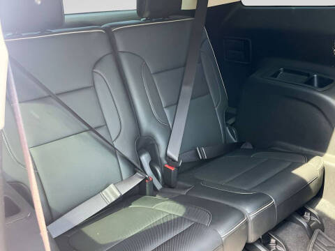 2020 GMC Acadia Denali