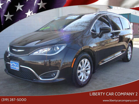 2017 Chrysler Pacifica for sale at LIBERTY CAR COMPANY - II in Waterloo IA
