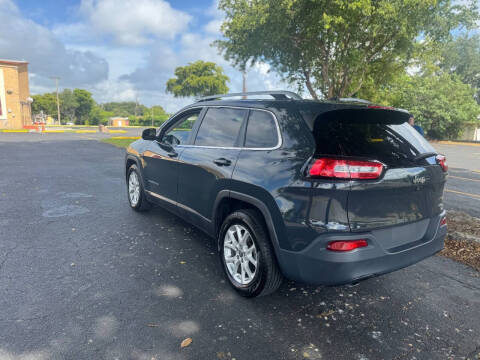 2018 Jeep Cherokee Latitude Plus