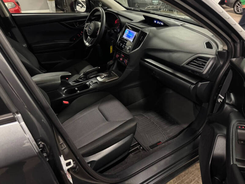 2019 Subaru Impreza 2.0i