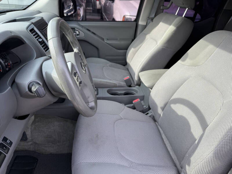 2017 Nissan Frontier S