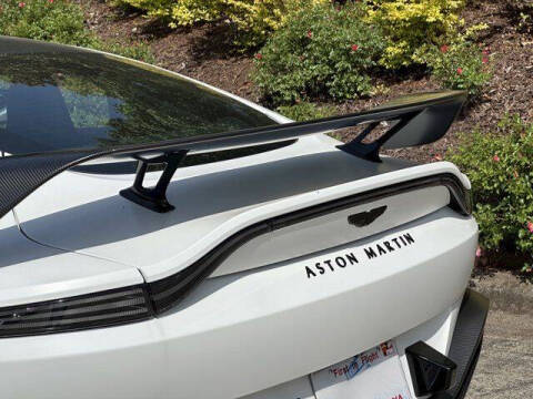 2023 Aston Martin Vantage V12