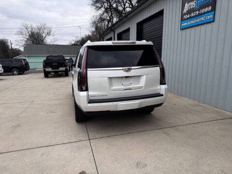 2020 Cadillac Escalade Luxury