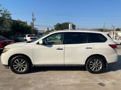2013 Nissan Pathfinder SV