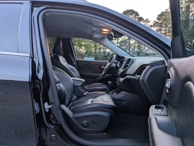2022 Jeep Cherokee Latitude Lux