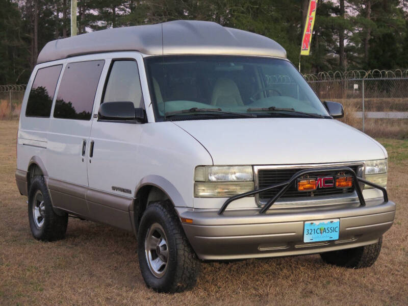 2002 GMC Safari SLE