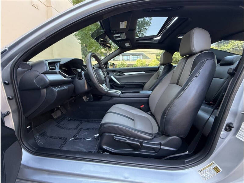 2017 Honda Civic Touring