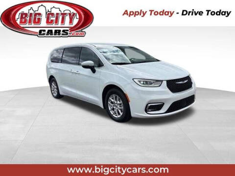 2023 Chrysler Pacifica Touring