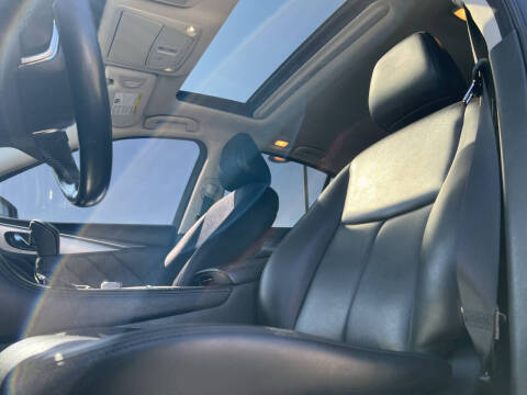 2021 Infiniti Q50 Luxe