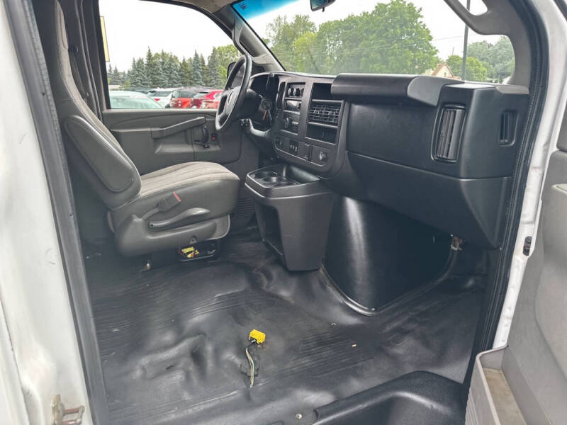 2017 Chevrolet Express 2500