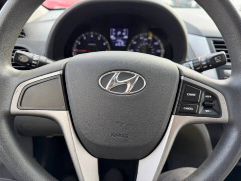 2016 Hyundai Accent SE