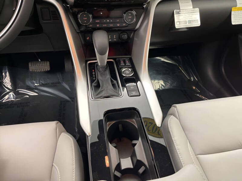 2026 Mitsubishi Eclipse Cross SE
