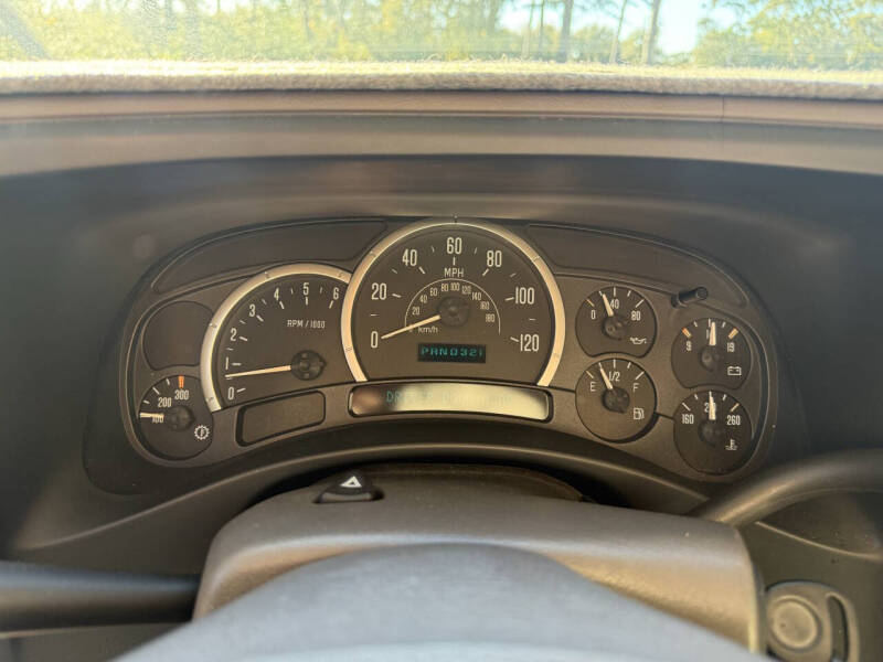 2004 Cadillac Escalade