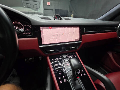 2021 Porsche Cayenne GTS