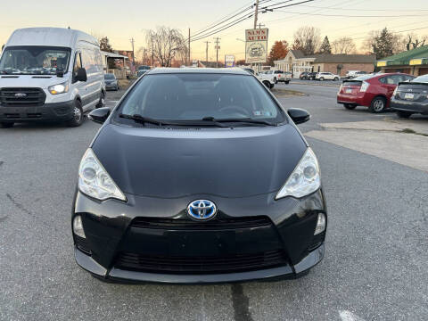 2013 Toyota Prius c Two