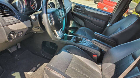 2014 Dodge Grand Caravan R/T