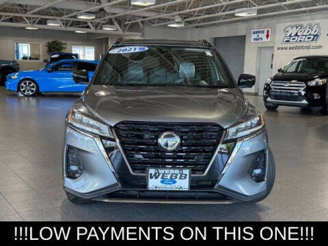 2021 Nissan Kicks SR