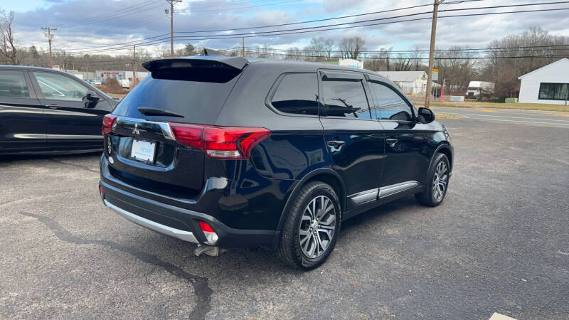 2018 Mitsubishi Outlander ES