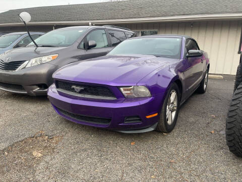 2010 Ford Mustang for sale at Ideal Cars in Hamilton OH