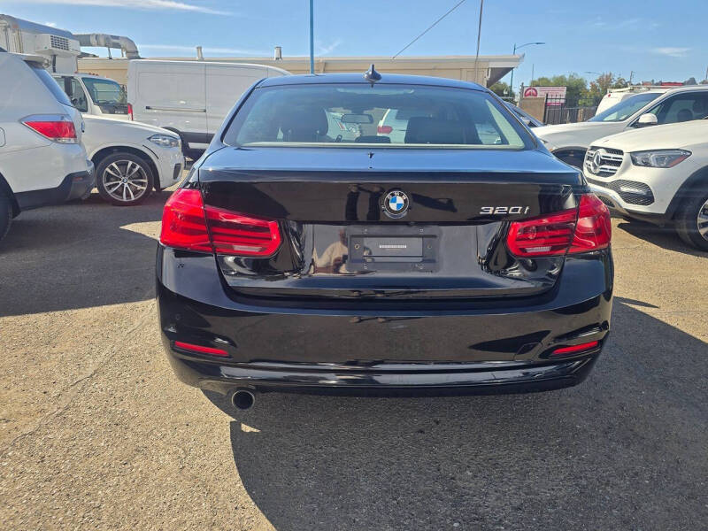 2016 BMW 3 Series 320i