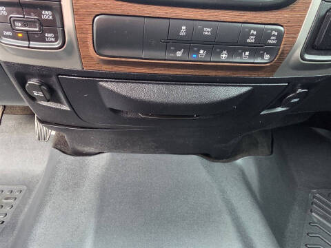 2016 RAM 1500 Laramie