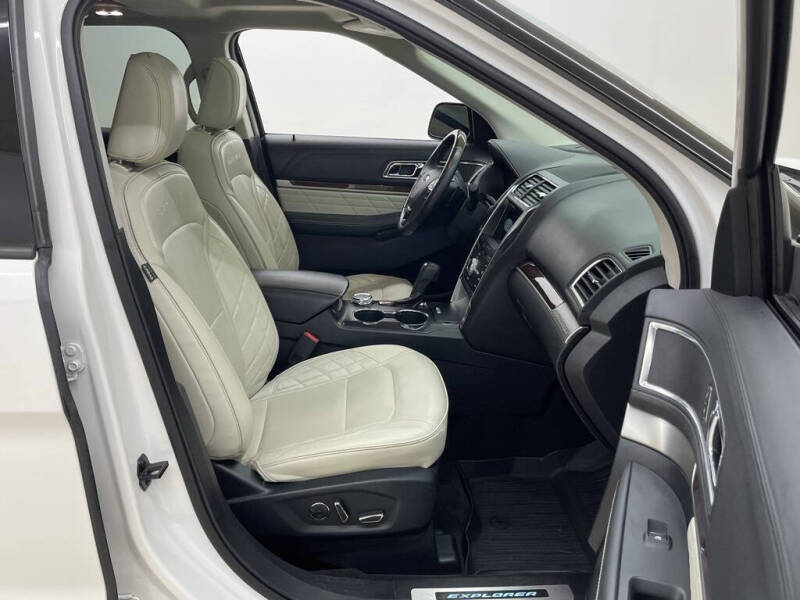 2018 Ford Explorer Platinum