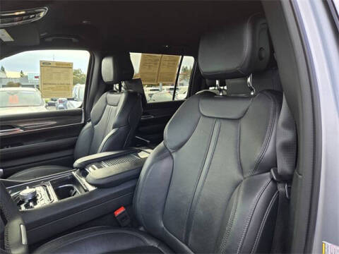 2022 Jeep Wagoneer Series III