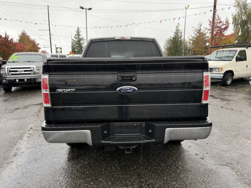 2010 Ford F-150 XLT photo 2