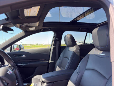 2024 Cadillac XT4 Sport