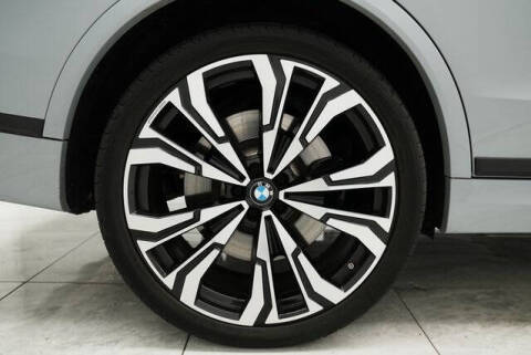 2024 BMW X7 M60i