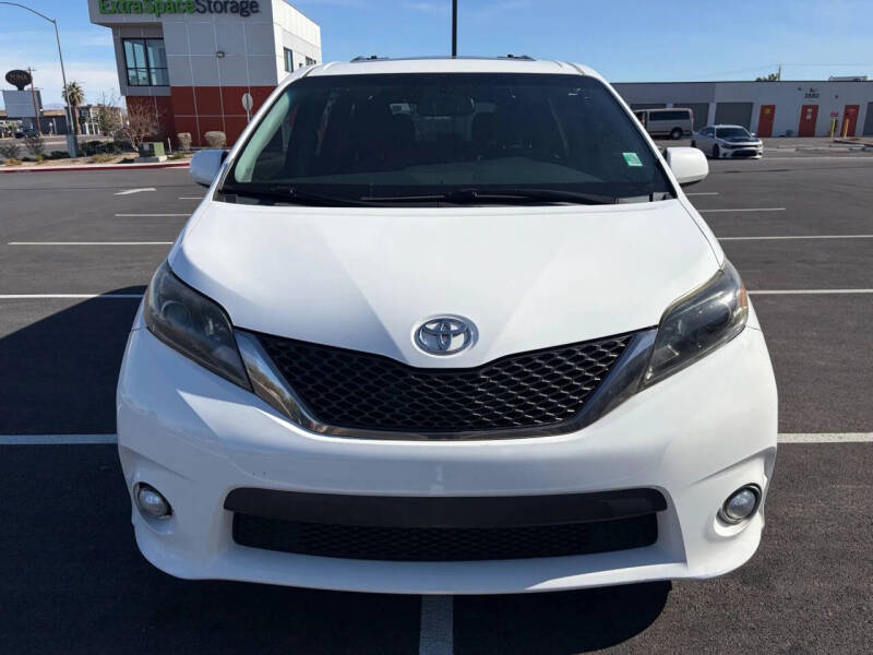 2016 Toyota Sienna