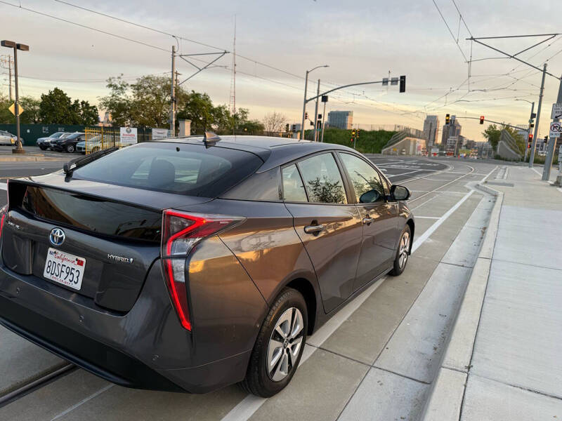 2018 Toyota Prius Two