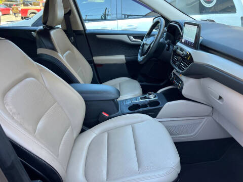 2020 Ford Escape SEL