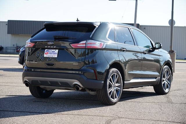 2024 Ford Edge Titanium
